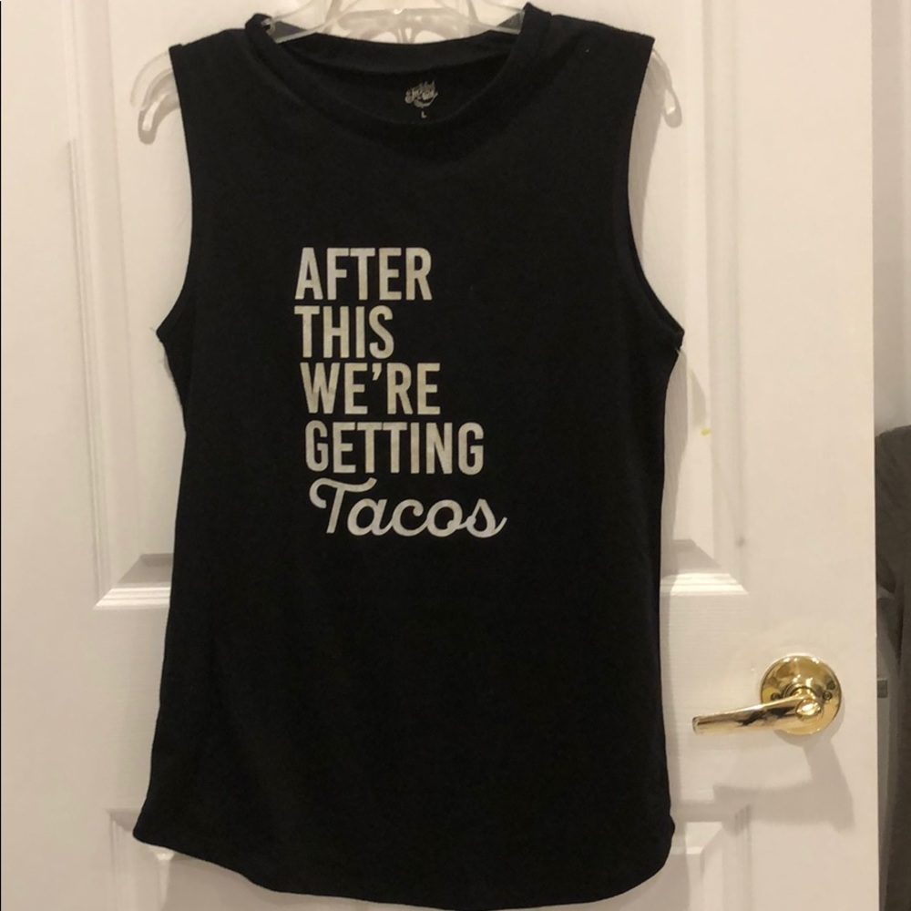Women’s tickled teal graphic top size large